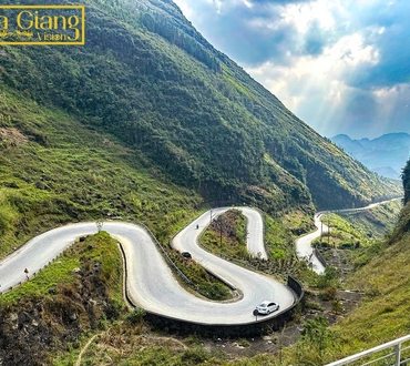 Ha Giang Loop Guided Tour vs. Solo: What’s the Better Experience?