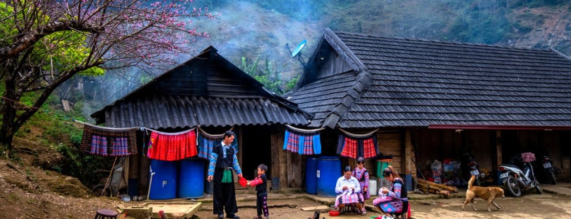 Meet the Hmong Ethnic Group Amid Ha Giang’s Mountains