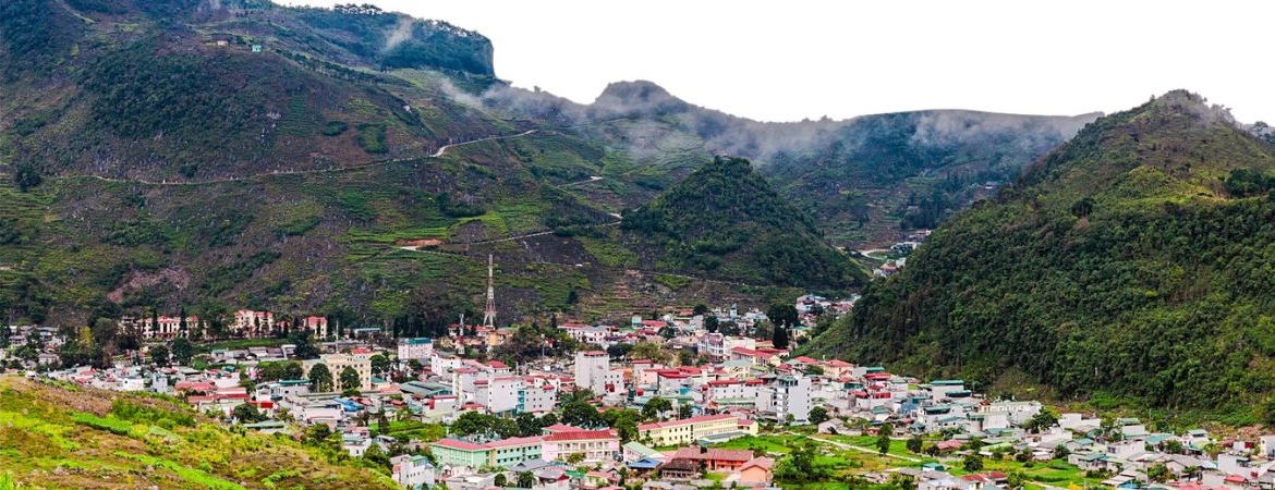 Meo Vac Market - Where Sunday Energy Peaks in Ha Giang