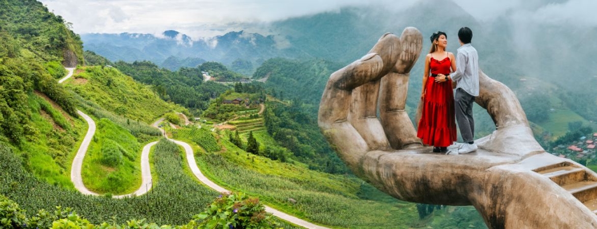 How to Get Sapa to Ha Giang: Routes & Travel Tips