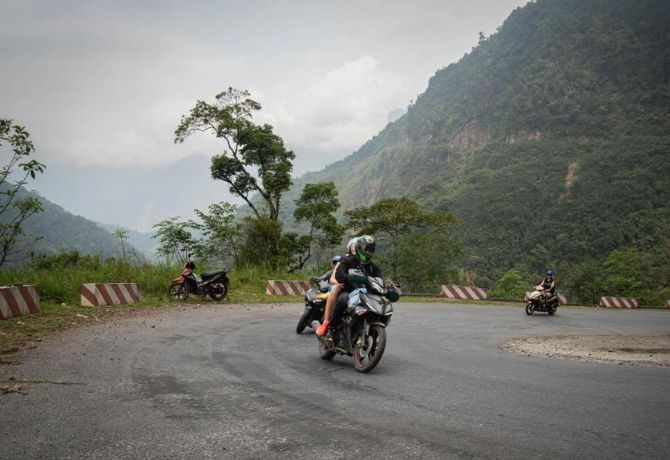 Conquer the Tham Ma Pass