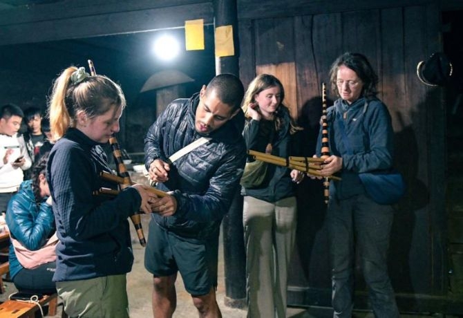 Experience local life