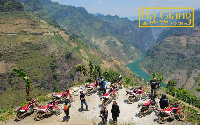 Exploring by motorbike or Easy Rider Ha Giang gives ultimate freedom.