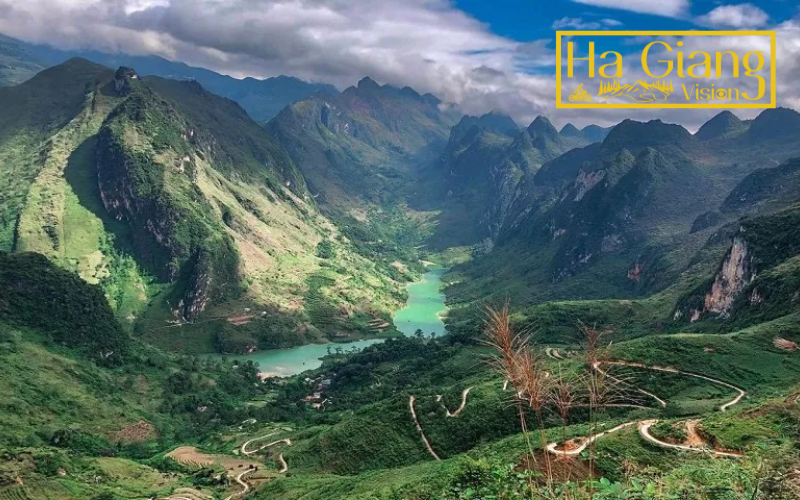 Legendary Ma Pi Leng Pass delivers breathtaking cliffs and emerald river views.