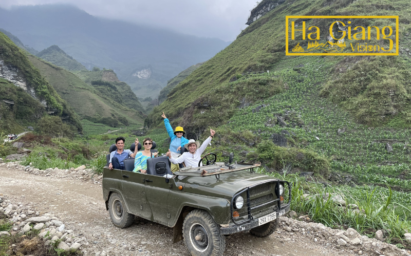 A Ha Giang Loop private tour suits couples, families, and special occasions.