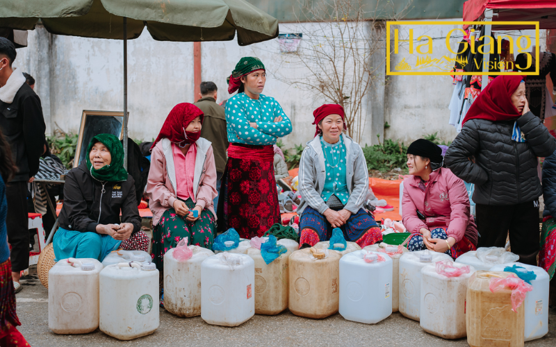 Find Happy Water at homestays, villages, and local Ha Giang tours.