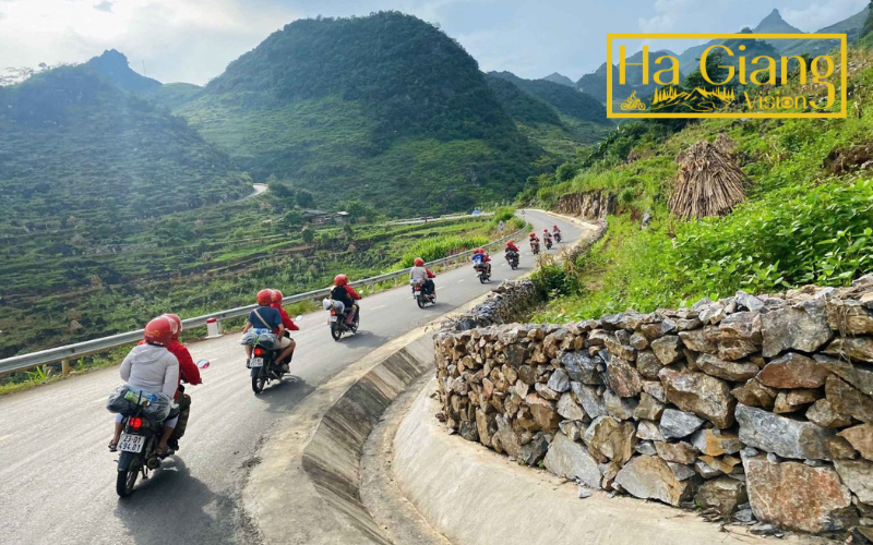 Discover how an easy rider Ha Giang guide transforms your adventure.