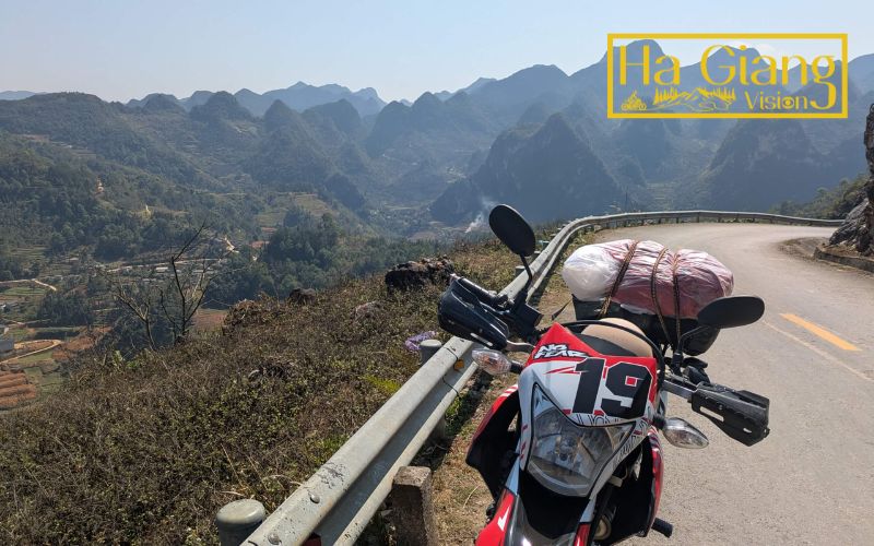 A good bike check prevents many Ha Giang Loop dangerous issues.