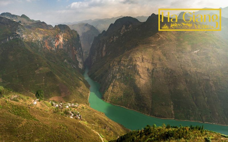 Ha Giang weather in July brings tropical rains and lush mountain views.