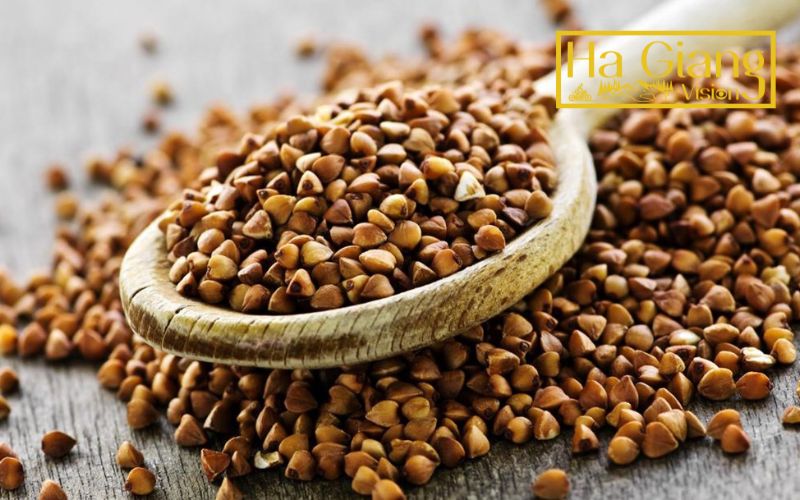 The buckwheat flower contains antioxidants and nutrients that promote overall wellness.