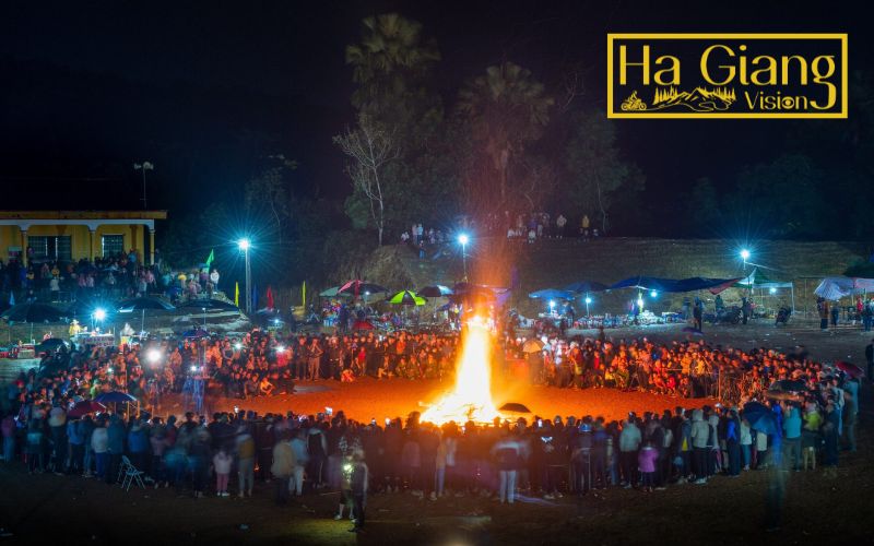 Ha Giang in December hosts thrilling Pa Then fire dances.