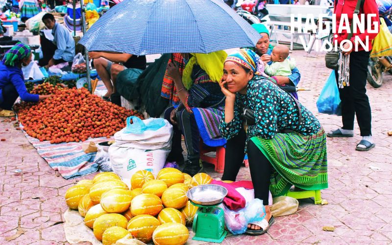 Ethnic communities gather at Lung Phin Market, creating a vibrant cultural mosaic.