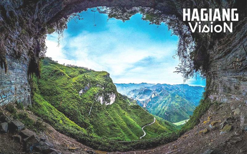 Ma Pi Leng Pass viewpoints showcase unique geology and sky-window landscapes