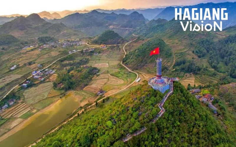 Dong Van region reaches Vietnam’s northernmost point at Lung Cu
