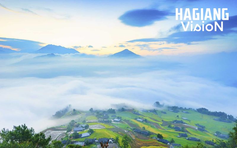 Ha Giang in January reveals dreamy cloud seas